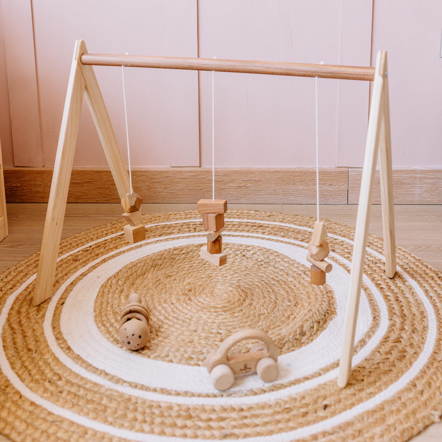 Salle de sport pour bébé en bois